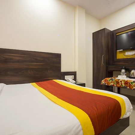 Optimum Oxford International Hotel New Delhi Eksteriør billede