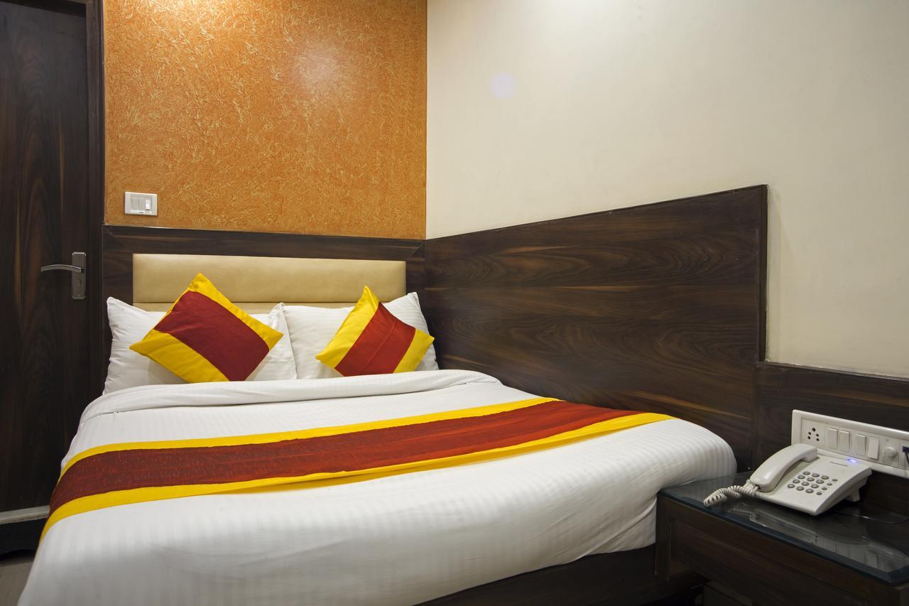 Optimum Oxford International Hotel New Delhi Eksteriør billede